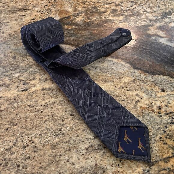Ted Baker London 100% Silk Necktie Tie Gray Plaid 58 1/2 x 3 Giraffes - Picture 2 of 4